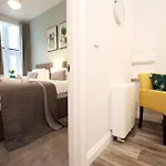 Chapel Apartment 6 By Mgroupsa